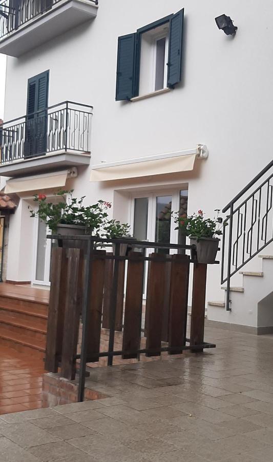 B&B La Casa Dei Nonni Assergi Exterior photo